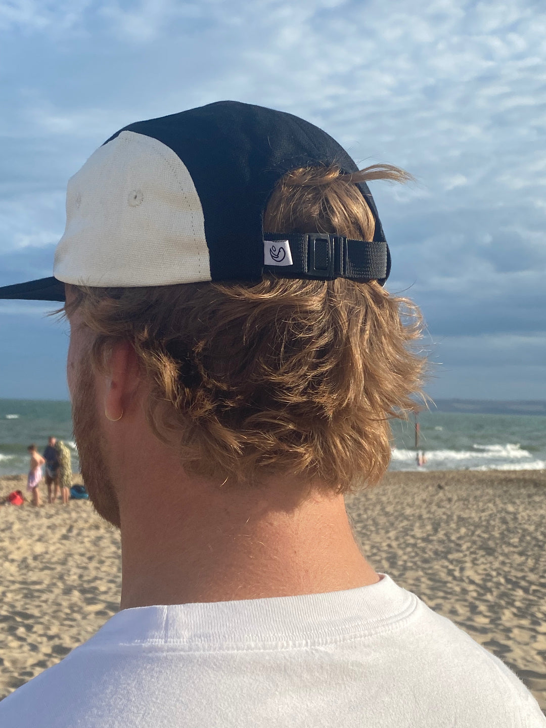 Two tone 5 panel cap
